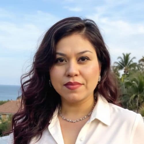 Elizabeth - Founder of Imagination Market